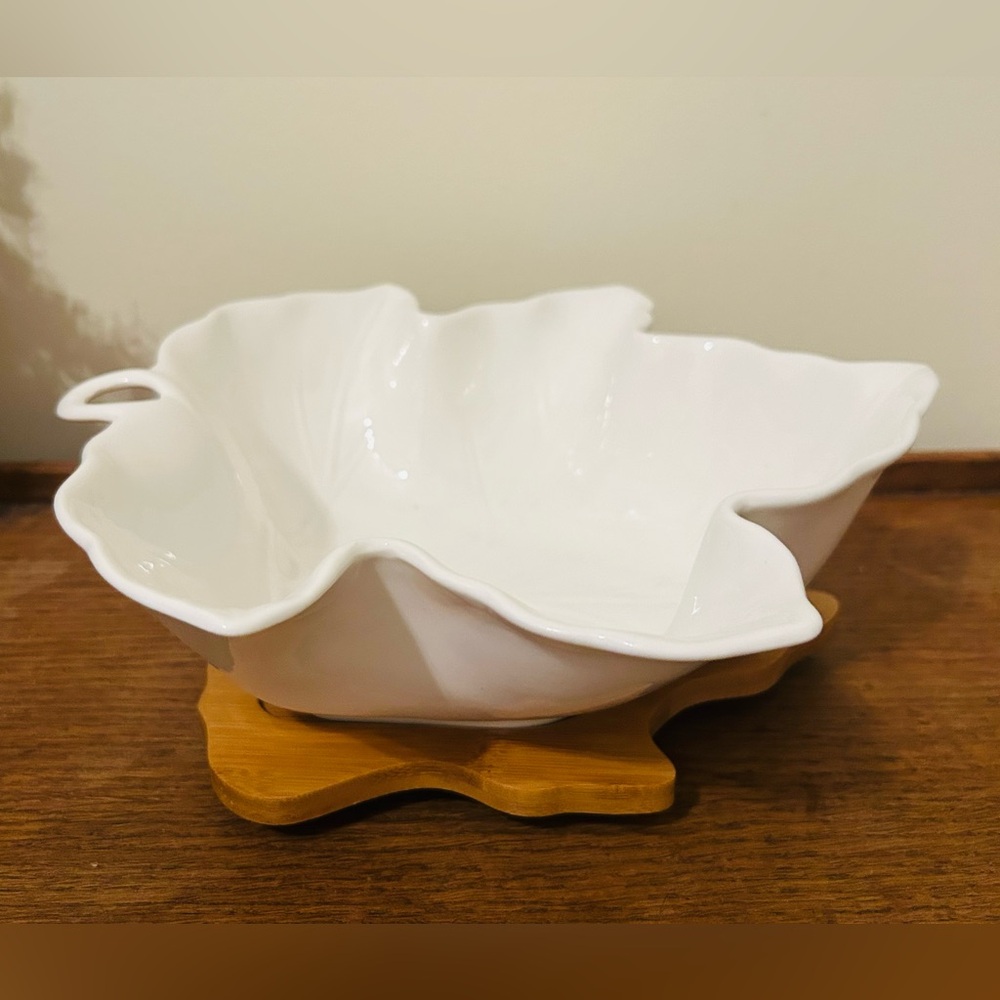 Palmero Evergreen Serving Dish & Trivet